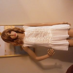 LOFT Embroidered Top - New with Tags